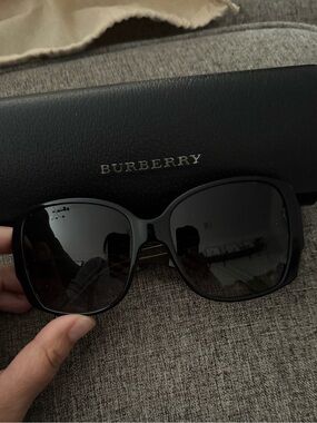 Burberry | Accessories | Burberry Womens Sunglasses B 49  display picture 1